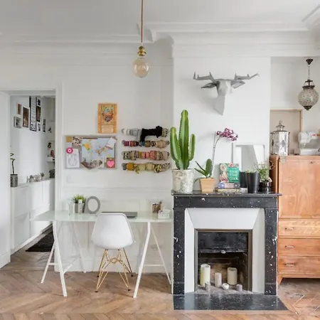 Appartement Parisian With Eiffel Tower View