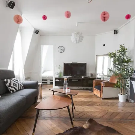 Appartement Parisian With Eiffel Tower View *